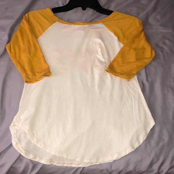 glittery tee - Picture 2 of 2